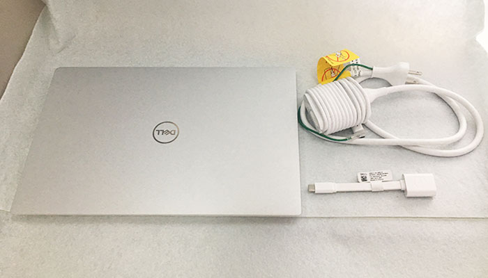Dell XPS13 同梱物
