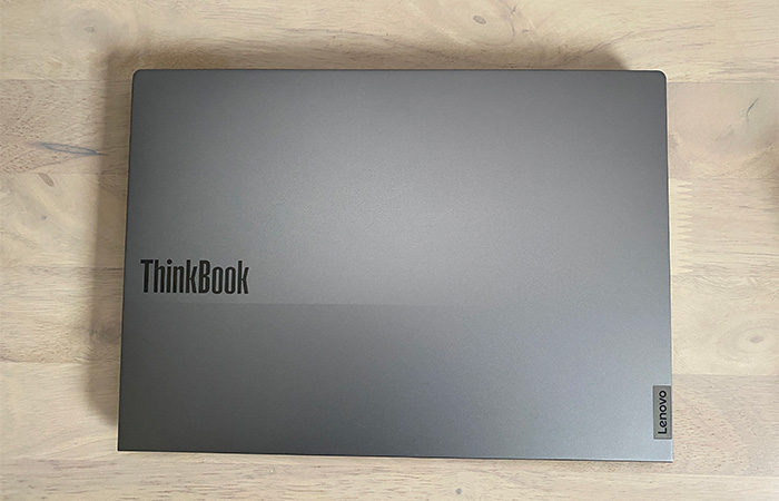 Lenovo ThinkBook 14 Gen 7 AMDの外観について